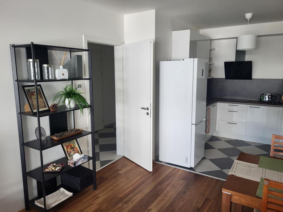 New Apartment In Karlin, Praha 8, Close To Center Kültér fotó
